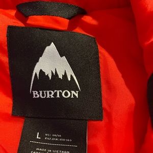 Burton winter jacket with hood. Perfect condition
